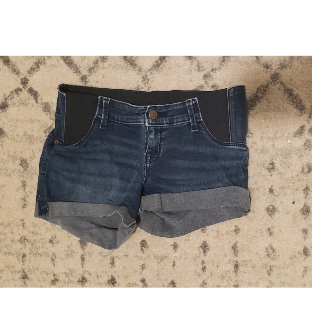 Maternity shorts